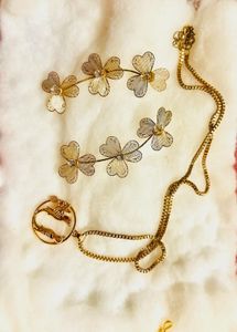 Floral Jewellery Set
