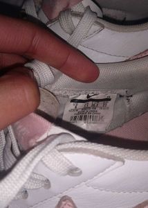 AUTHENTIC NIKE blazer Low