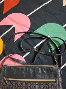 Fossil Sling Bag Used