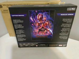 Captain Marvel &amp; Rescue Armor 2 Pack
