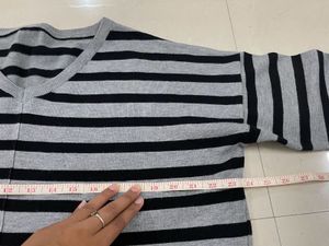 Striped V-Neck Pullover Drop-shoulder