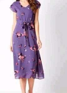 Floral Korean Midi Dress💜✨🌸