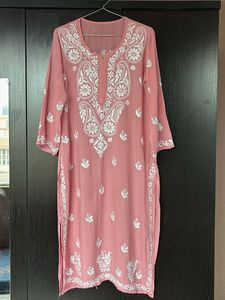 Elegant Pink Embroidered Kurta
