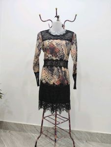 Lace Trim Sheath Dress