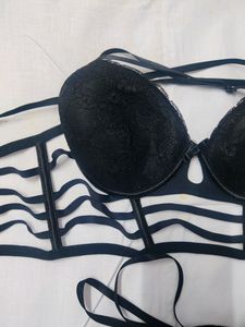 Cage Bra Set New With No Defects