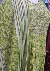3 pcs parrot green suit