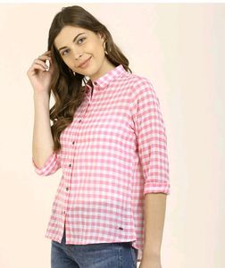 PRICE DROPPED 🤗CUTE PINK SHIRT