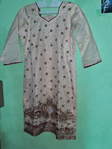 Elegant Embroidered Kurta