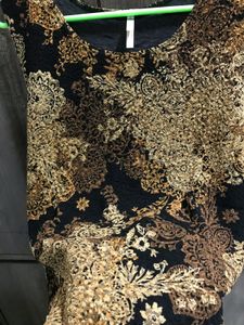 Golden Sleevless Tank Top (FREEBIE)
