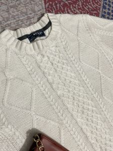 White Cable Knit Sweater with free gift hand bag