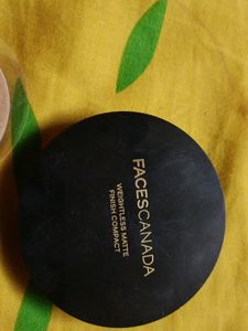 Weightless Matte Finish Compact