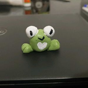 Kawaii Frog Clay Desk Buddy 🐸