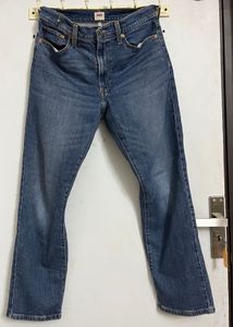 Levis Straight Jeans