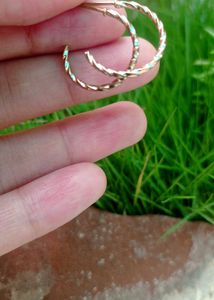 Super classy earrings for women