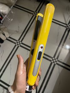 ZELLA Hair Straightener