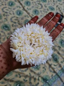 Gajra Rubber Scrunchie