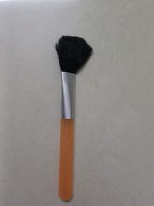 4 Set Of Makeup Brush