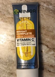 Garnier Serum Facewash