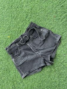 Black belted denim shorts