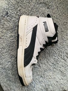 Puma sneakers
