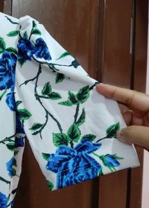Floral Print Puff Sleeve Top