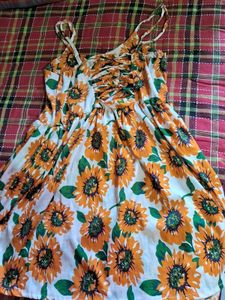 Yellow Sunflower Backless Dress 🌻