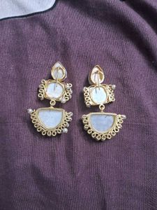 ⚪️White Moon Luxe Earrings⚪️