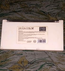 Huda Color Warm Nude Eyeshadow Pallete