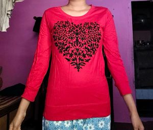 Red Heart Graphic Tee