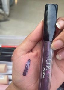 Huda Beauty Lip Strobe Without Box