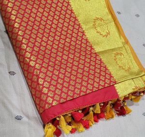 Hot Red Pattu Saree With Cute Hangin