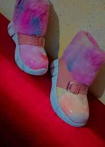 Shoe