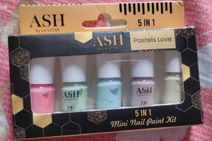 5 In 1 Pastel nail Polish