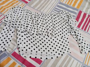 White Top With Black⚫ Dot