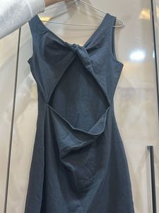 Sleeveless Black Bodycon Dress