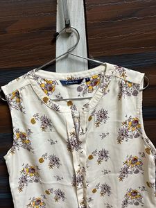 beautiful top for baby girl