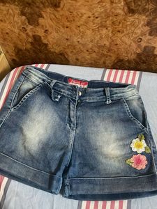 Set Of Two Shorts For Girls
