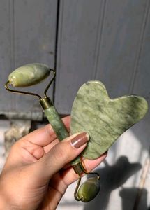 Face Roller And Gua Sha