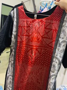 Red &amp; Black Printed Kurti