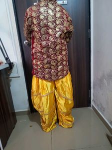 Embroidered Kurta &amp; Dhoti Set Navratri Special