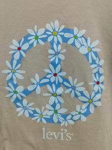 Levi&#39;s Floral Peace T-Shirt