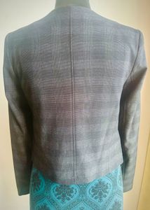 Sale‼️Brand New Checks Button Up Cropped Jacket
