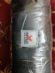 same as up shown in picture mylo if you want details about this baby carrier look up pictures