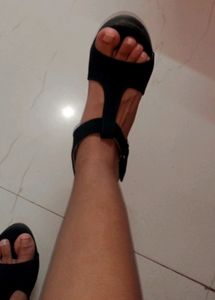 Black Wedges