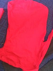 Men&#39;s Red Shirt and Blue Pants Outfit