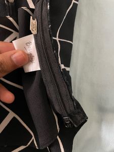 Chic Geometric Crop Top