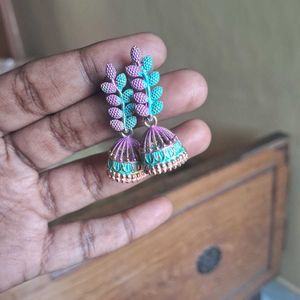 DUAL COLORED EARRINGS