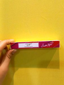 MyGlamm LIT Liquid Lipstick
