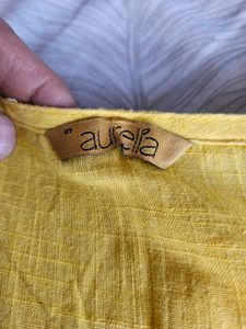 Aurelia Haldi Kurti