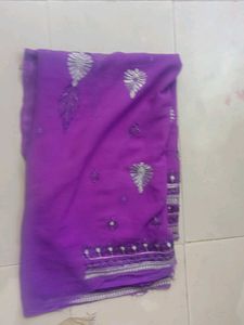 💜 Embroidered Saree